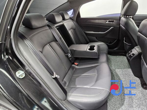 Hyundai Sonata black - KMHE3413BJA069268 - Image 20