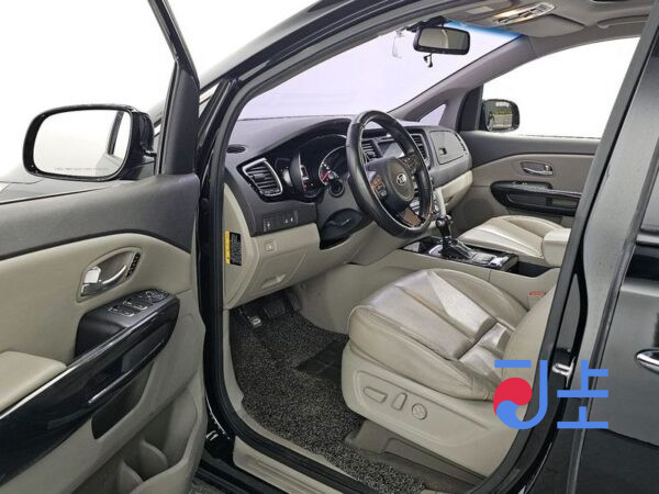 Kia Carnival black - KNAME81ABFS005135 - Image 10
