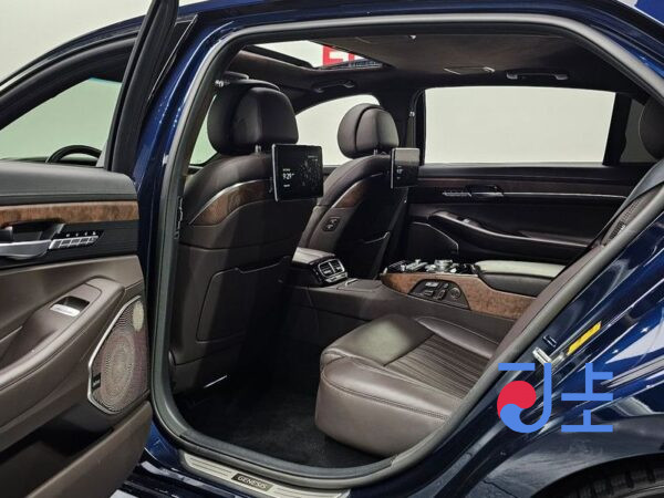 Genesis G90 blue - KMHG341HDMU094256 - Image 12