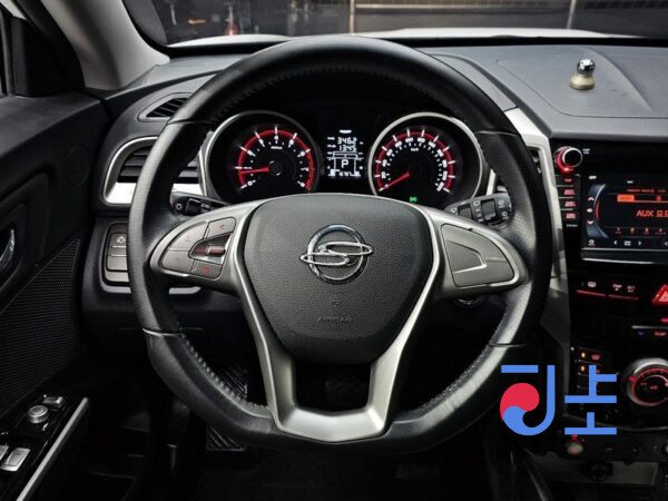 SsangYong Tivoli white - KPBXH3AR1GP098422 - Image 13
