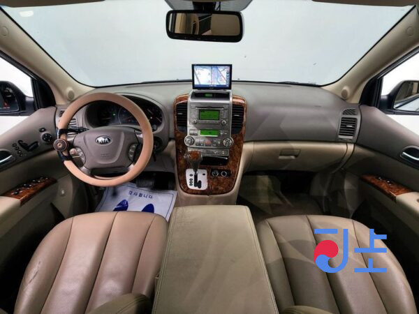 Kia Carnival white - KNHMD376BES563030 - Image 7