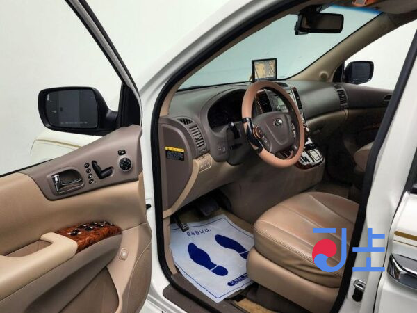 Kia Carnival white - KNHMD376BES563030 - Image 10
