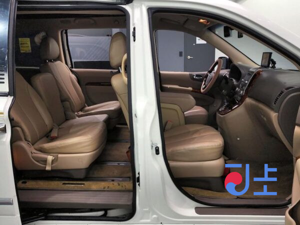 Kia Carnival white - KNHMD376BES563030 - Image 11