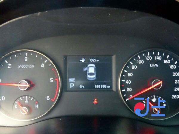 Kia K7 white - KNALB41ABGA021363 - Image 9