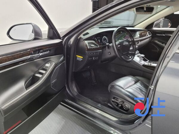 Genesis G90 grey - KMHG141DDKU074953 - Image 11