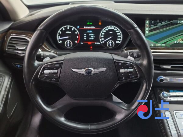 Genesis G90 grey - KMHG141DDKU074953 - Image 14