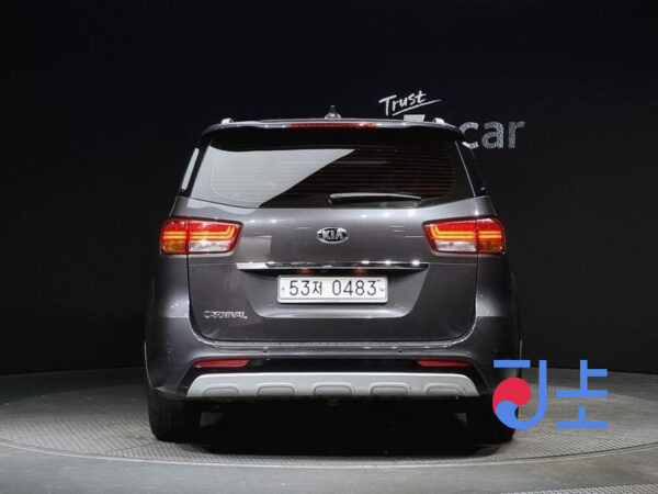 Kia Carnival grey - KNAME81ABGS195282 - Image 4