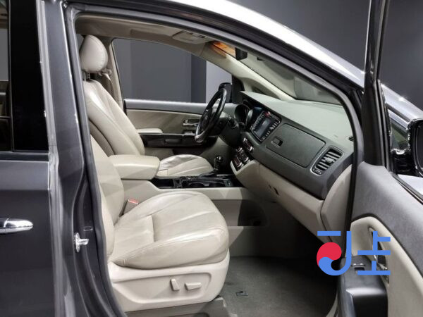 Kia Carnival grey - KNAME81ABGS195282 - Image 11