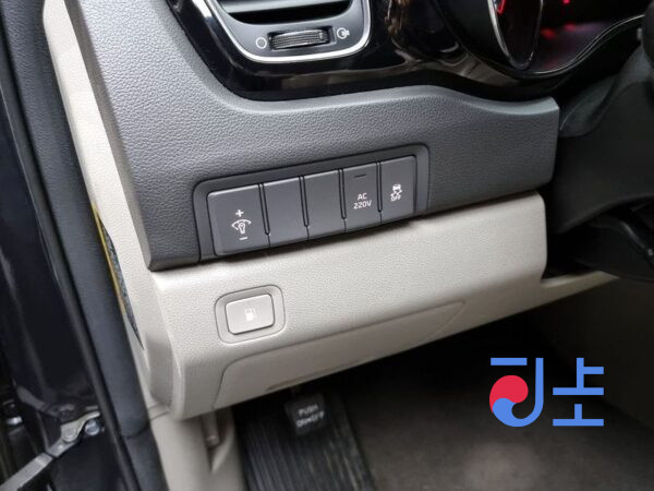 Kia Carnival grey - KNAME81ABGS195282 - Image 13