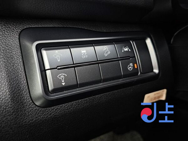 SsangYong Tivoli white - KPBXL3AT1MP358596 - Image 13