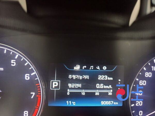 Hyundai Genesis grey - KMHGM41DDGU154709 - Image 5