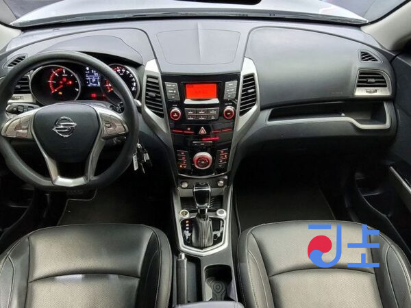 SsangYong Tivoli silver - KPBXH3AP1KP283607 - Image 7