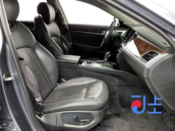 Hyundai Genesis grey - KMHGM41DDFU069078 - Image 11