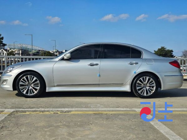 Hyundai Genesis grey - KMHGA41BBDU219475 - Image 5