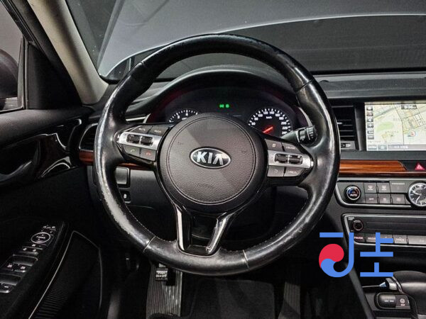Kia K7 grey - KNALC418BHA059217 - Image 13