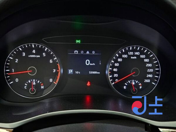 Kia K7 white - KNALC418BKA160503 - Image 8