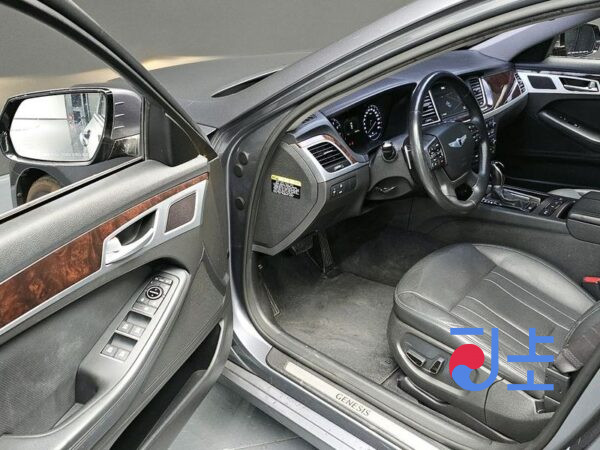 Hyundai Genesis grey - KMHGL41DDFU071491 - Image 12