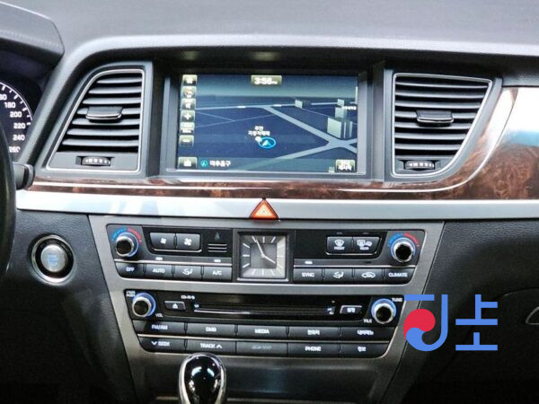 Hyundai Genesis grey - KMHGL41DDFU071491 - Image 14