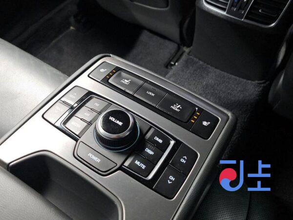 Hyundai Genesis grey - KMHGL41DDFU071491 - Image 19