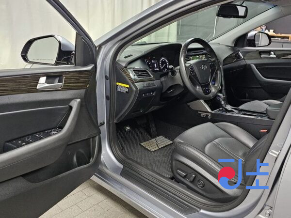 Hyundai Sonata grey - KMHE341CBHA302991 - Image 10