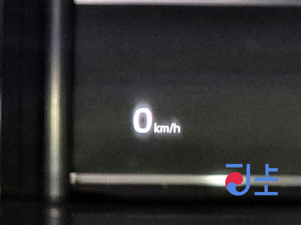 Kia K7 black - KNALB415BHA085843 - Image 20