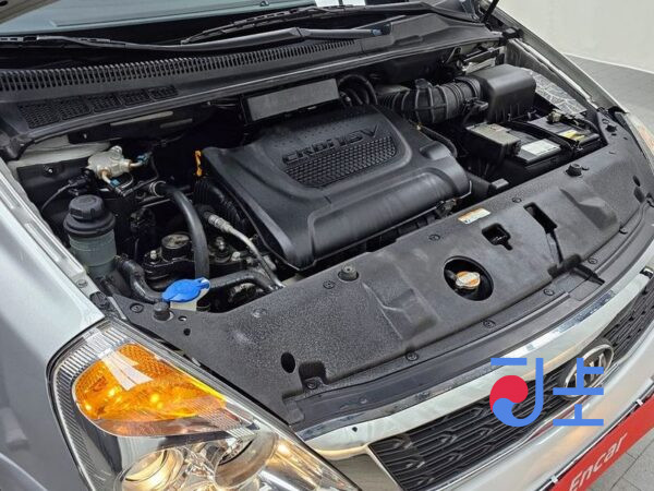 Kia Carnival silver - KNHMD376BCS482993 - Image 6