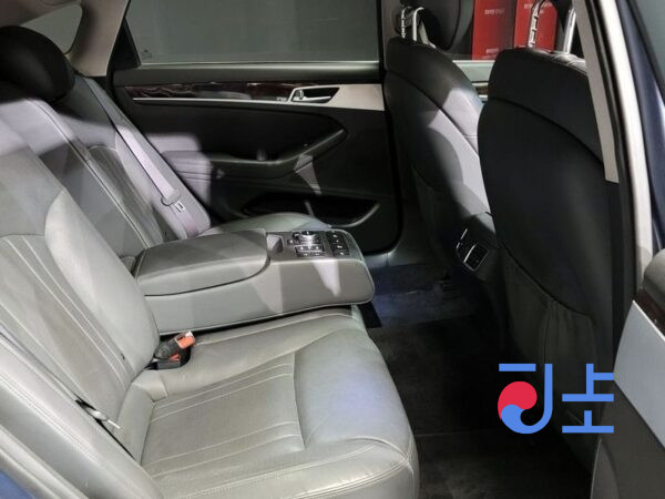 Hyundai Genesis blue - KMHGL41DBFU062250 - Image 12