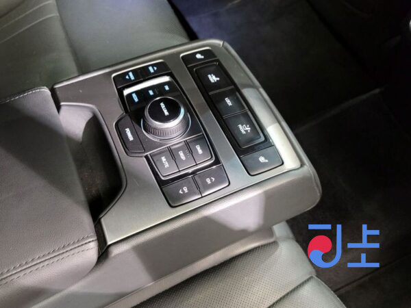 Hyundai Genesis blue - KMHGL41DBFU062250 - Image 17