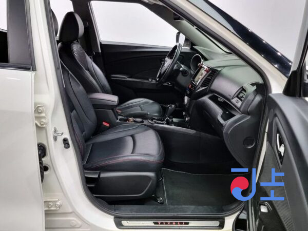 SsangYong Tivoli white - KPBXM3AP1GP086527 - Image 10