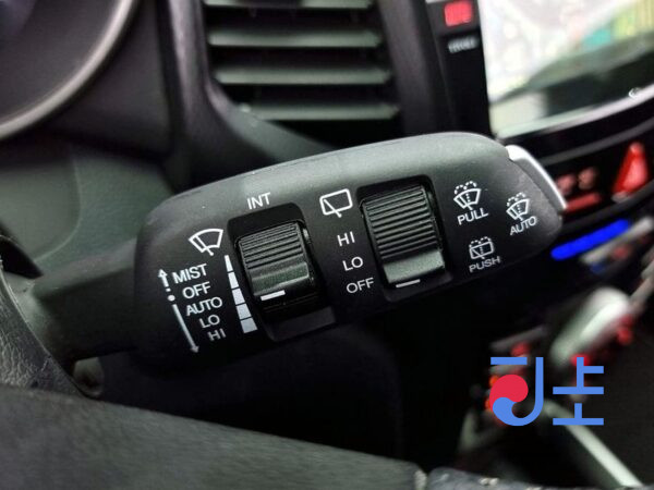 SsangYong Tivoli white - KPBXM3AP1GP086527 - Image 18