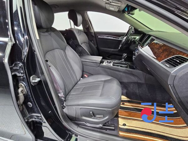 Hyundai Genesis black - KMHGM41DDFU075169 - Image 10
