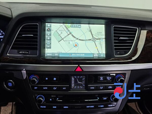 Hyundai Genesis black - KMHGM41DDFU075169 - Image 17