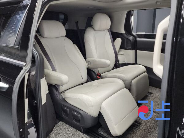 Kia Carnival black - KNANC813BMS097299 - Image 12