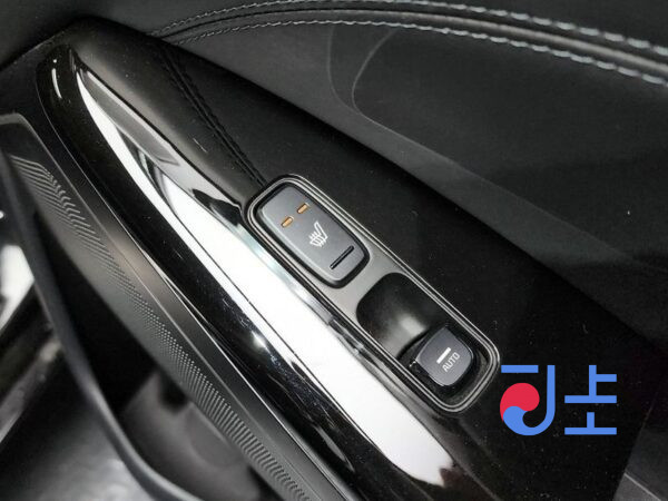 Kia K7 black - KNALC41ABLA214557 - Image 19
