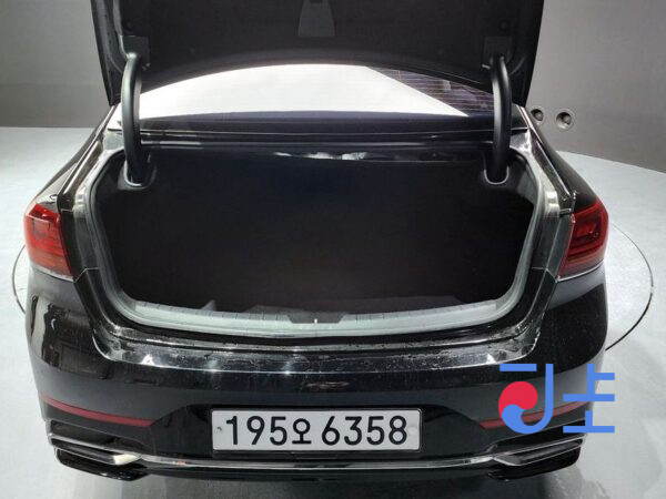 Kia K7 black - KNALC41ABLA214557 - Image 20