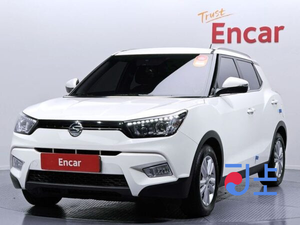 SsangYong Tivoli white - KPBXH3AR1HP138034