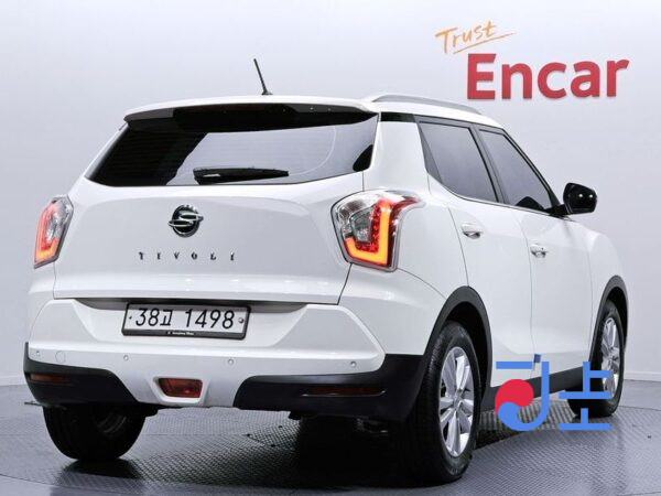 SsangYong Tivoli white - KPBXH3AR1HP138034 - Image 2