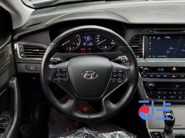 Hyundai Sonata silver - KMHE341CBFA038150 - Image 17