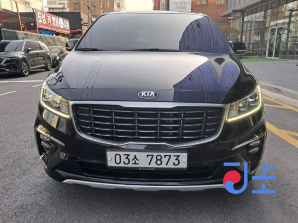 Kia Carnival black - KNAMC81ABKS465060