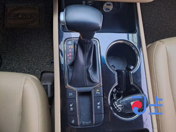 Kia Carnival black - KNAMC81ABKS465060 - Image 11