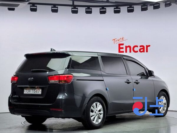 Kia Carnival grey - KNHMF37ABFS014837 - Image 2