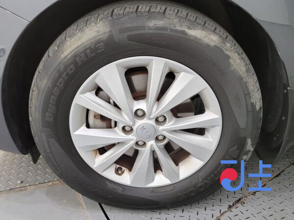 Kia Carnival grey - KNHMF37ABFS014837 - Image 5