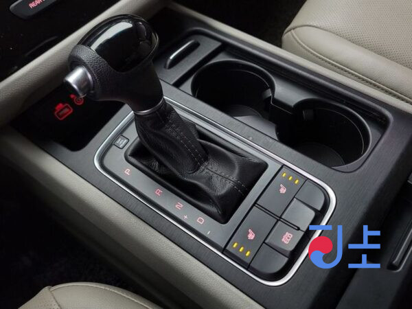 Kia Carnival grey - KNHMF37ABFS014837 - Image 9
