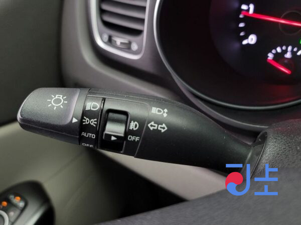 Kia Carnival grey - KNHMF37ABFS014837 - Image 16