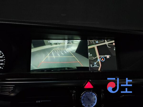 Genesis G90 black - KMHG141DDGU019343 - Image 15