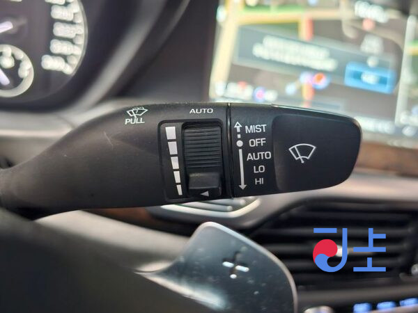 Genesis G90 black - KMHG141DDGU019343 - Image 16
