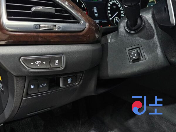 Genesis G90 black - KMHG141DDGU019343 - Image 18
