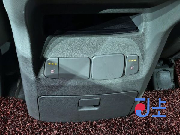 Kia Carnival black - KNAMC81ABGS201104 - Image 16