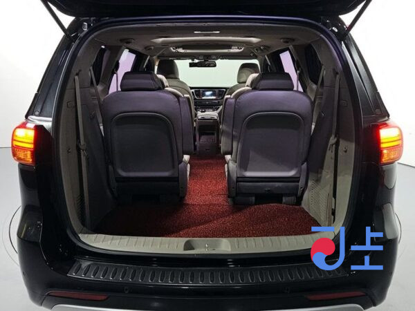 Kia Carnival black - KNAMC81ABGS201104 - Image 20