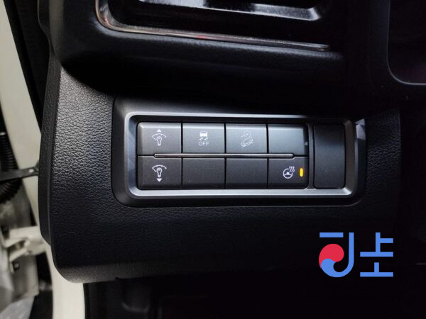 SsangYong Tivoli white - KPBXH3AP1LP331954 - Image 16